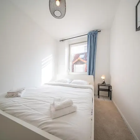 Super Hyper Center Pedestrian Street Wifi Apartment